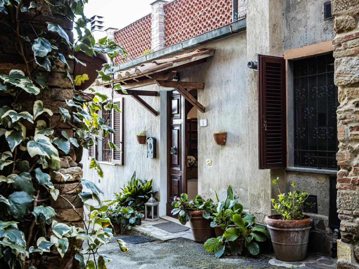 Agri Apartment La Terrazza La Ripadoro Chianni Dış mekan fotoğraf