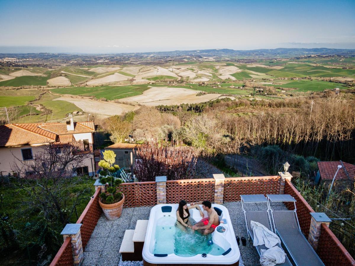 Agri Apartment La Terrazza La Ripadoro Chianni Dış mekan fotoğraf