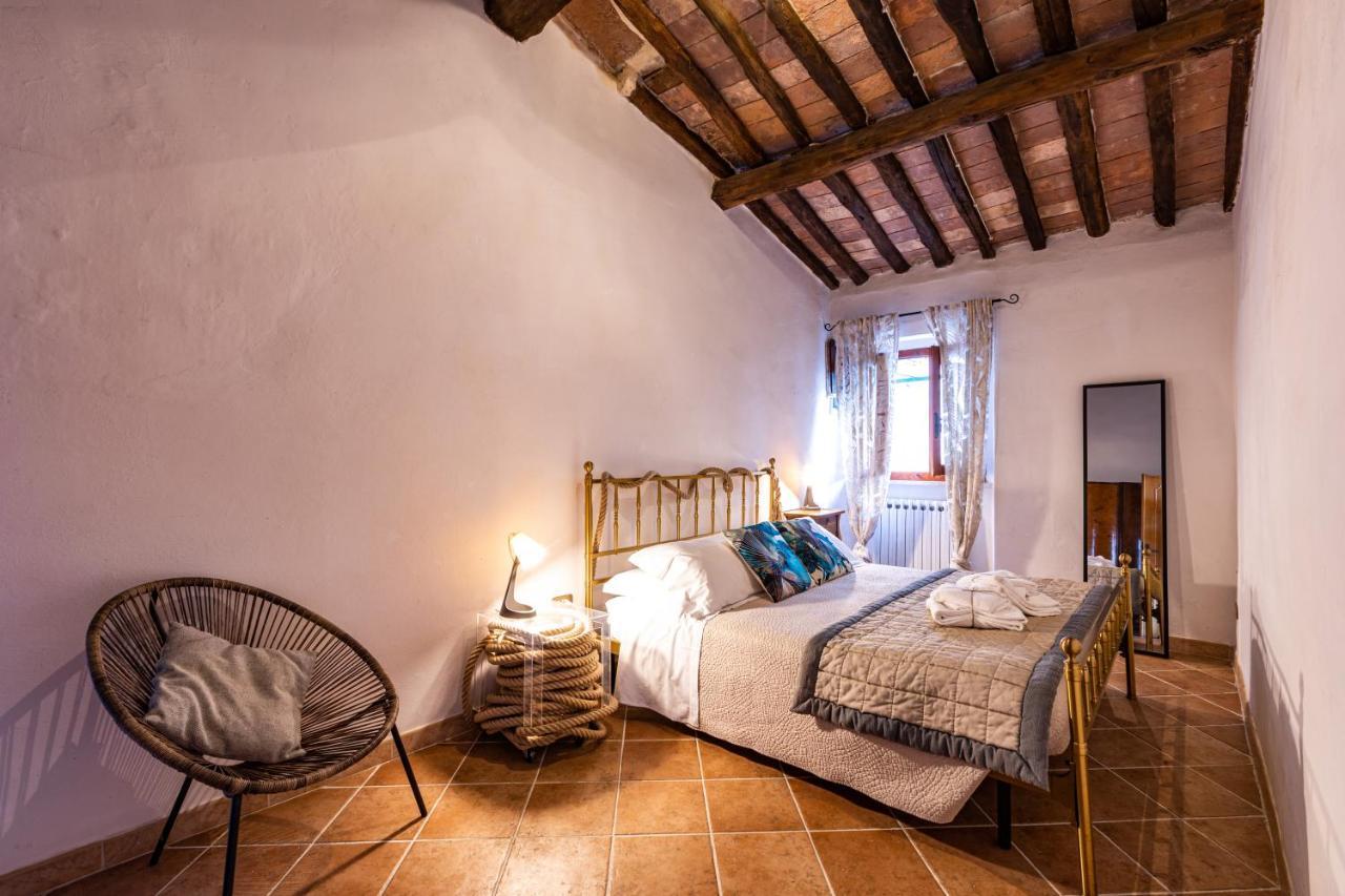 Agri Apartment La Terrazza La Ripadoro Chianni Dış mekan fotoğraf